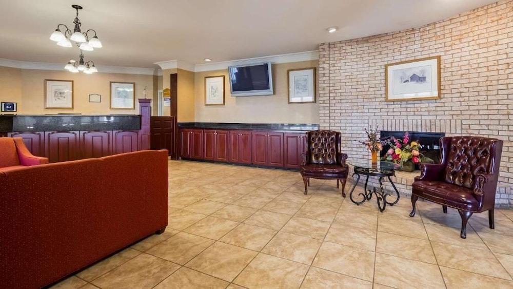 Days By Wyndham Whitmore Near Ann Arbor And Brighton Hotel 2*