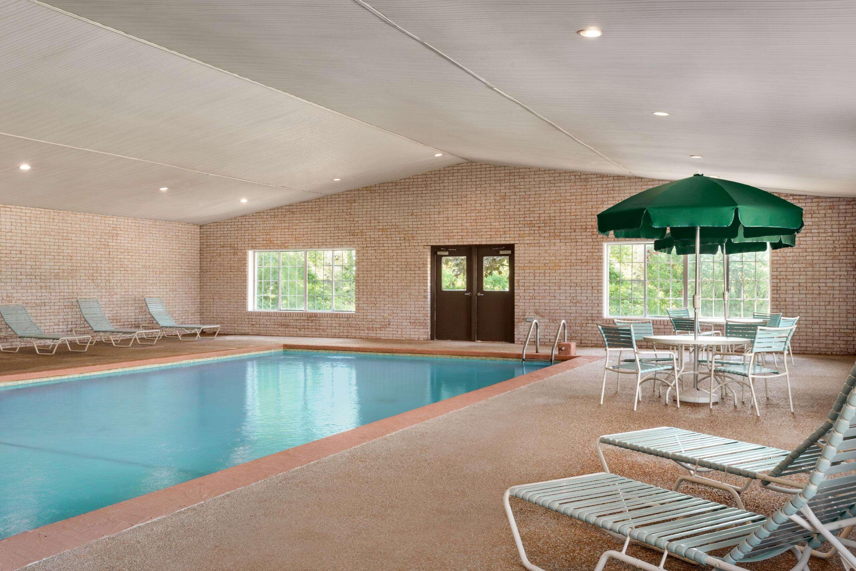 Hotel Days By Wyndham Whitmore 2*
