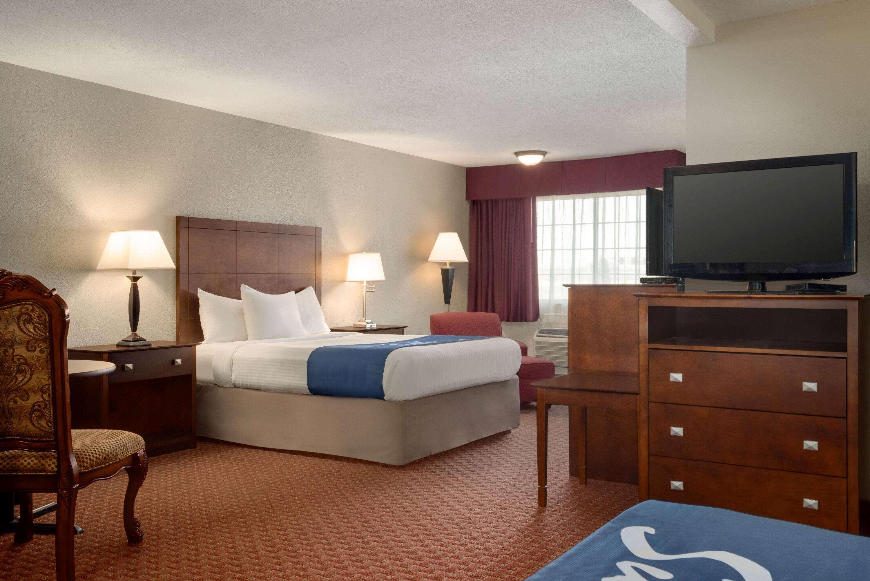 Days By Wyndham Whitmore Hotel
