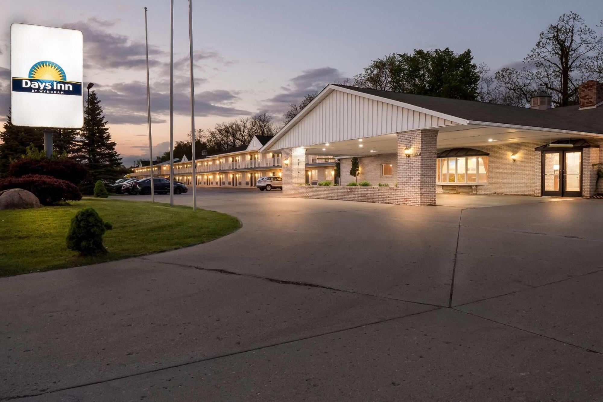 Hotel Days By Wyndham Whitmore Near Ann Arbor And Brighton