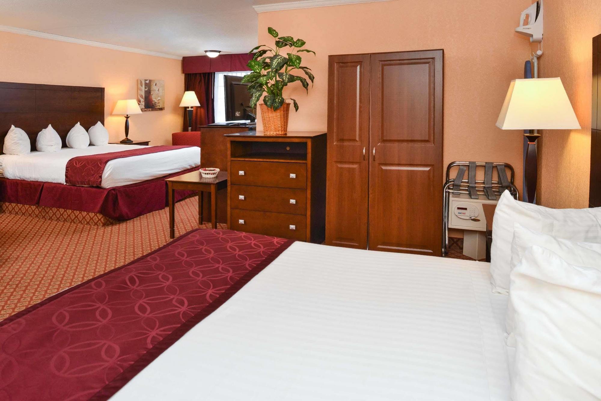 Days By Wyndham Whitmore Near Ann Arbor And Brighton Hotel 2*